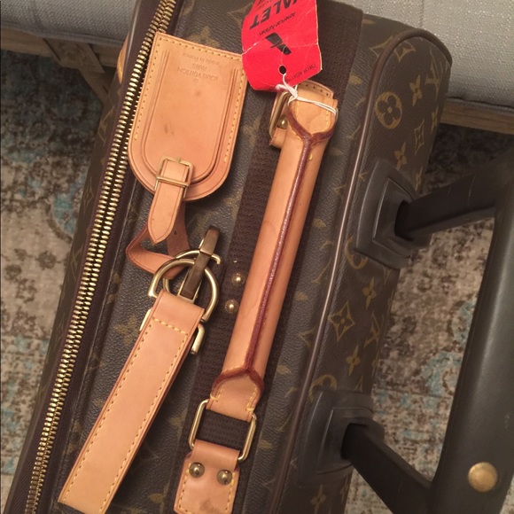 SOLD ON TRADESY Authentic Louis Vuitton Pegase 55 - Picture 2 of 8